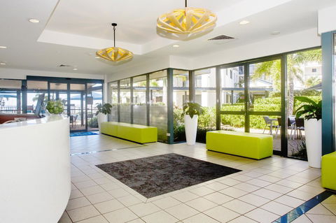 Mantra Hervey Bay - Accommodation VIC 5