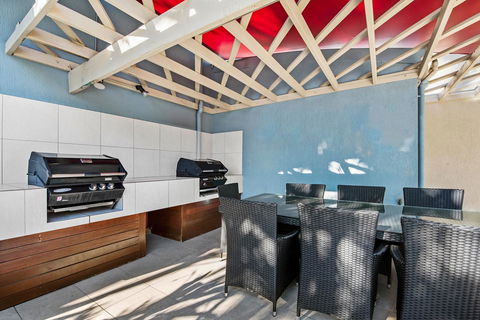 Sailport Mooloolaba Apartments - Accommodation VIC 8