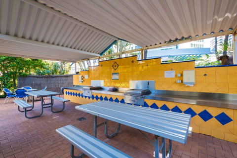 Aegean Resort Apartments - Accommodation VIC 38