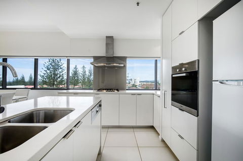 Ultra Broadbeach - Accommodation VIC 8