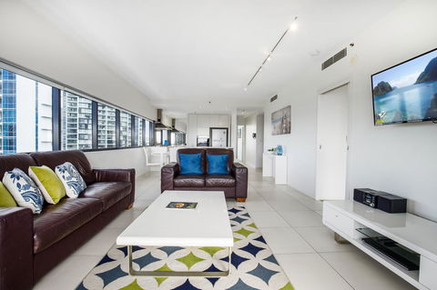 Ultra Broadbeach - Accommodation VIC 10