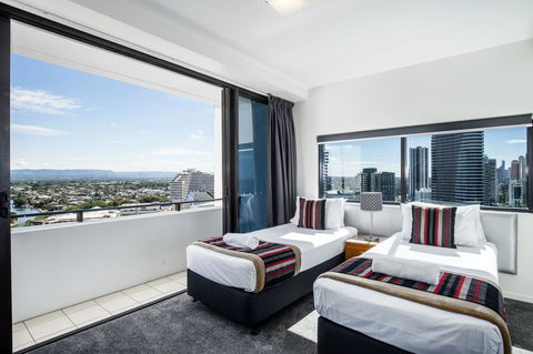 Ultra Broadbeach - Accommodation VIC 27
