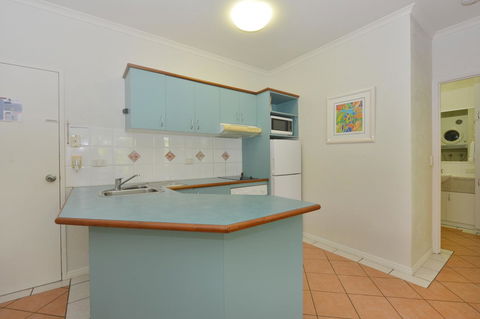 Seascape Holidays - Coral Apartments - Accommodation VIC 5