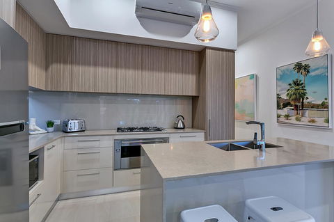 Oceans Edge Holiday Home - Accommodation VIC 8