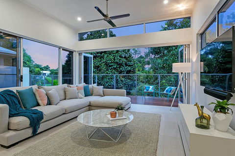 Oceans Edge Holiday Home - Accommodation VIC 2