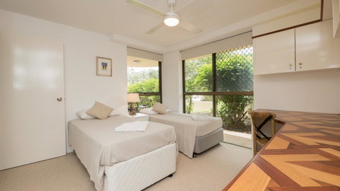 Norfolk Luxury Beachfront Apartments - Accommodation VIC 19