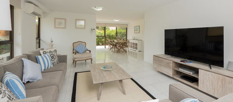 Norfolk Luxury Beachfront Apartments - Accommodation VIC 10