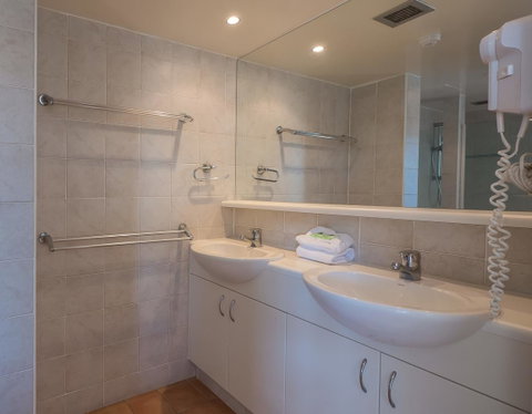 Norfolk Luxury Beachfront Apartments - Accommodation VIC 29