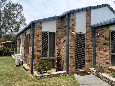 Waterfront Theme Park Getaway - Accommodation VIC 13
