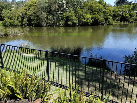 Waterfront Theme Park Getaway - Accommodation VIC 22
