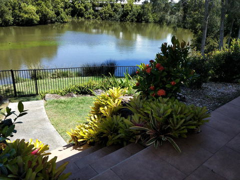 Waterfront Theme Park Getaway - Accommodation VIC 21