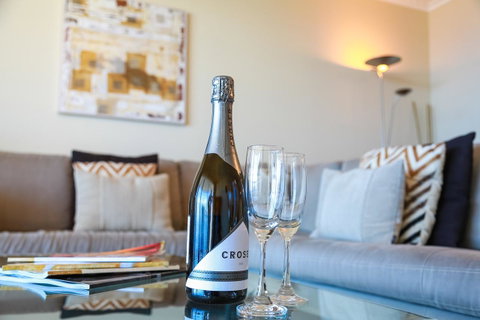 Oscar On Main Beach Resort - Accommodation VIC 15