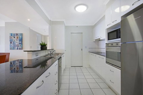 Oscar On Main Beach Resort - Accommodation VIC 16