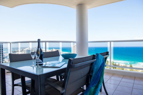 Oscar On Main Beach Resort - Accommodation VIC 1