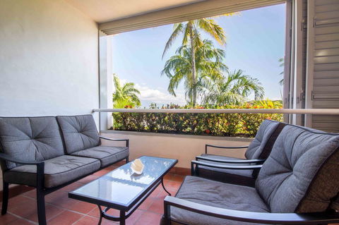 Club Tropical Resort - Official Onsite Reception & Check In - Accommodation VIC 24