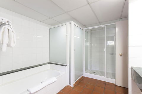Club Tropical Resort - Official Onsite Reception & Check In - Accommodation VIC 12