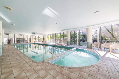 The Meriton Apartments On Main Beach - Accommodation VIC 0