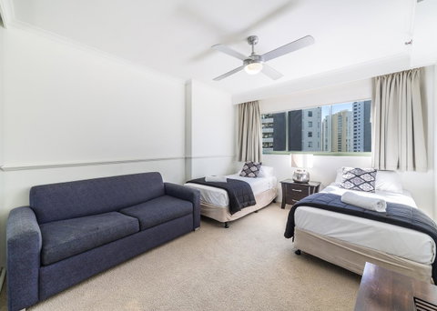 The Meriton Apartments On Main Beach - Accommodation VIC 17