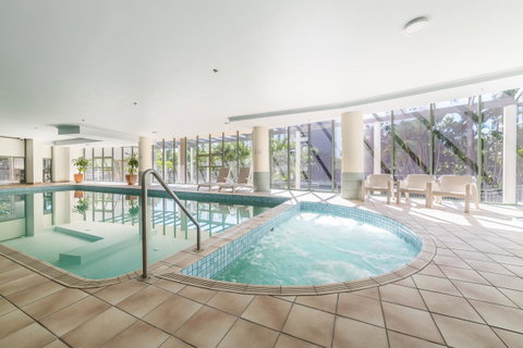 The Meriton Apartments On Main Beach - Accommodation VIC 33