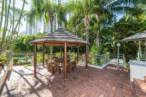 The Meriton Apartments On Main Beach - Accommodation VIC 40