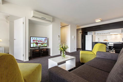 Code Apartments - Accommodation VIC 5