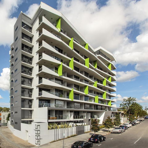 Code Apartments - Accommodation VIC 8