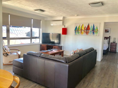 Wharf Boutique Apartments - Accommodation VIC 9