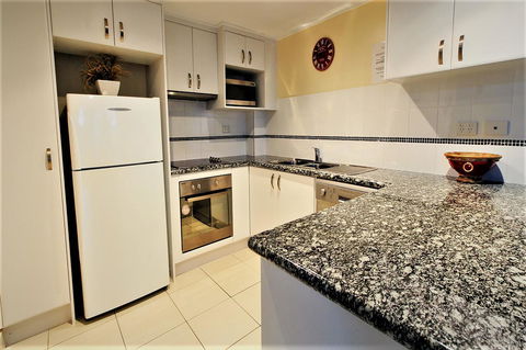Key Largo Holiday Apartments - Accommodation VIC 34