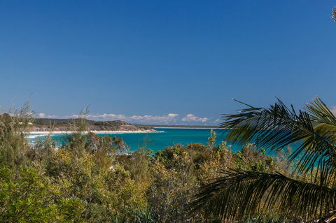 Cylinder Beach Mooloomba Unit 3 - Accommodation VIC 1