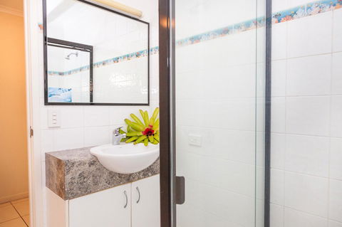 Cylinder Beach Mooloomba Unit 3 - Accommodation VIC 11