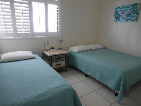 Cylinder Beach Mooloomba Unit 3 - Accommodation VIC 9