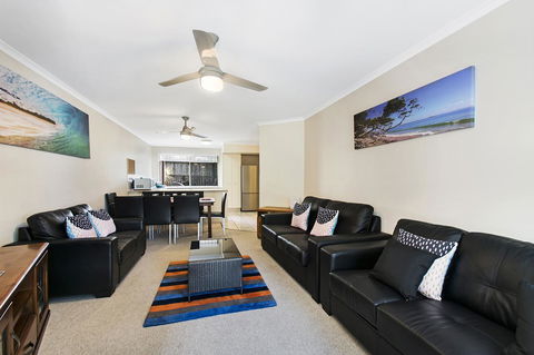 Growder Court 3 - Coolum Beach QLD - Accommodation VIC 16