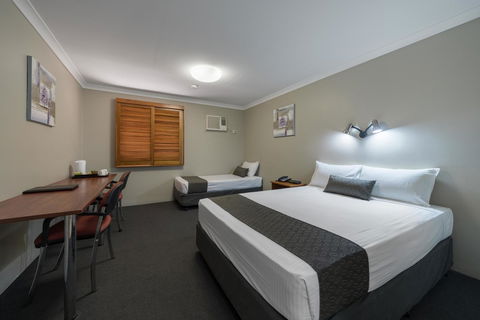 Cosmopolitan Motel & Serviced Apartments - Accommodation VIC 4