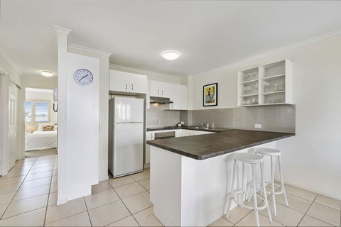 Dockside Apartments Mooloolaba - Accommodation VIC 20