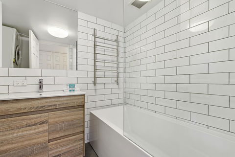Dockside Apartments Mooloolaba - Accommodation VIC 3