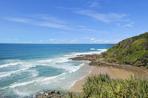 Pandanus Coolum Beach - Accommodation VIC 12
