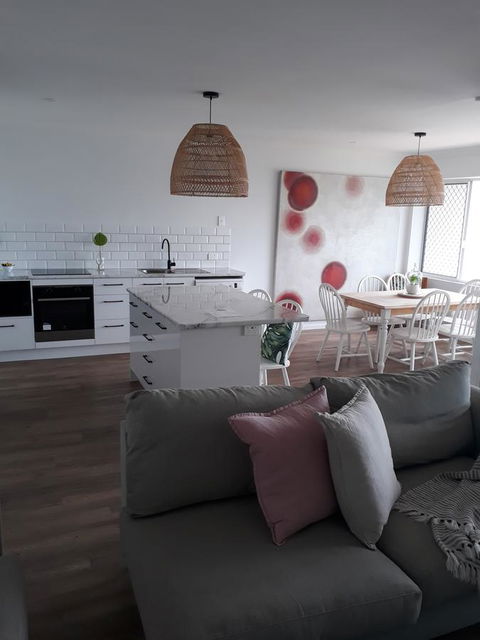 Pandanus Coolum Beach - Accommodation VIC 4