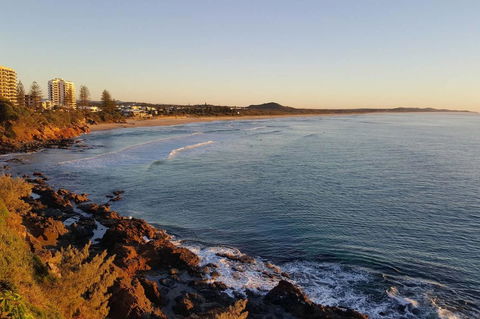 Beautiful Home- Walk To Beach-Short Drive To Noosa - Accommodation VIC 9