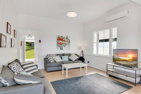 Cloud Hill - Accommodation VIC 7