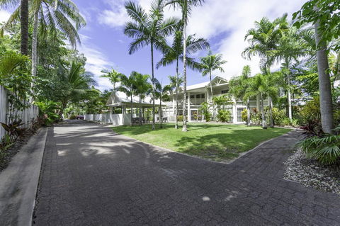Tropical Nites Holiday Townhouses - Accommodation VIC 5