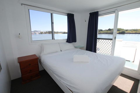 Coomera Houseboats - Accommodation VIC 14