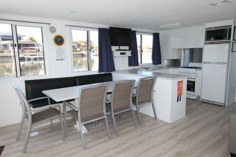 Coomera Houseboats - Accommodation VIC 16
