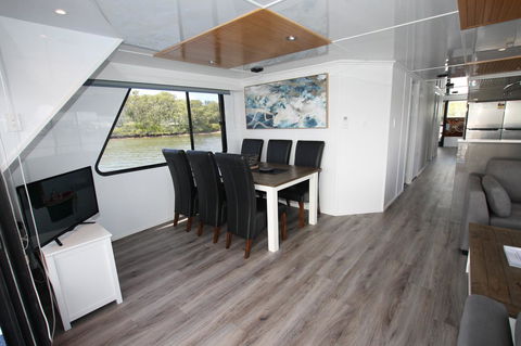 Coomera Houseboats - Accommodation VIC 36