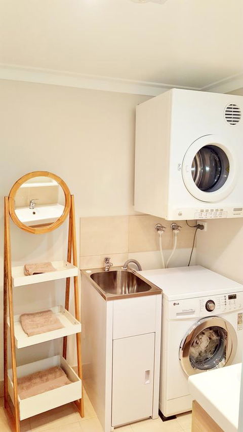 Shasta Place - Accommodation VIC 19