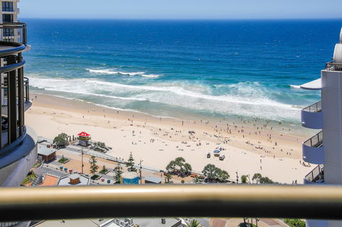 Beachcomber Holiday Apartment - Accommodation VIC 2