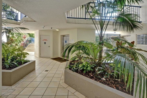 Raffles Mooloolaba - Accommodation VIC 15