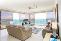 Breakers North Absolute Beachfront Apartments