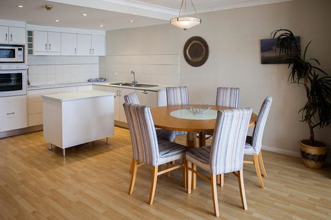 Elouera Tower - Accommodation VIC 23
