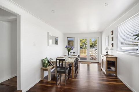 The Lighthouse - Accommodation VIC 8