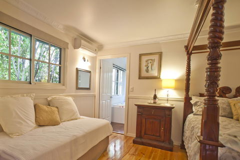 Curtis Falls Cottage - Accommodation VIC 20